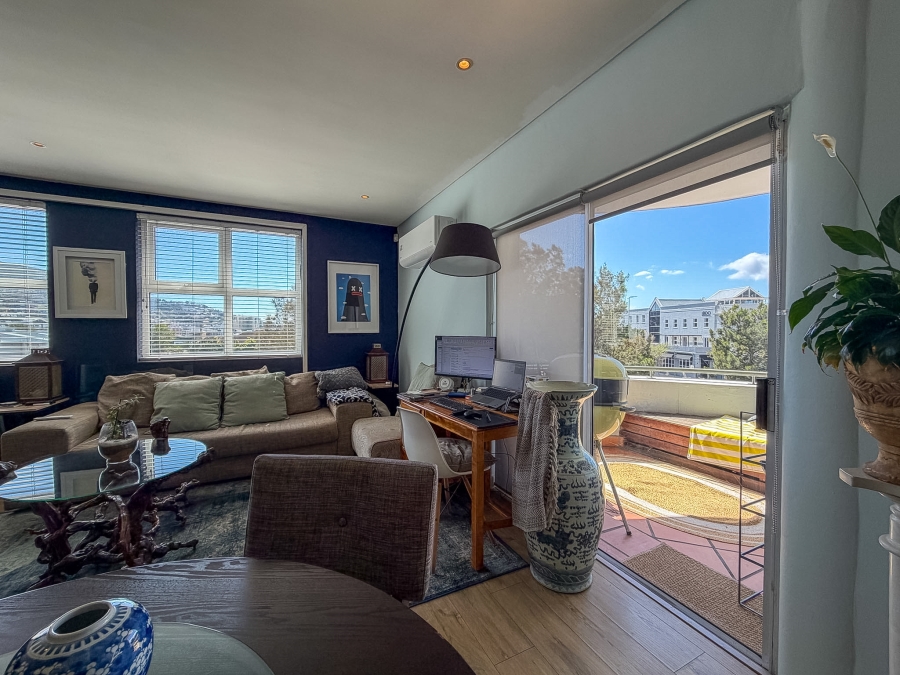 1 Bedroom Property for Sale in Oranjezicht Western Cape